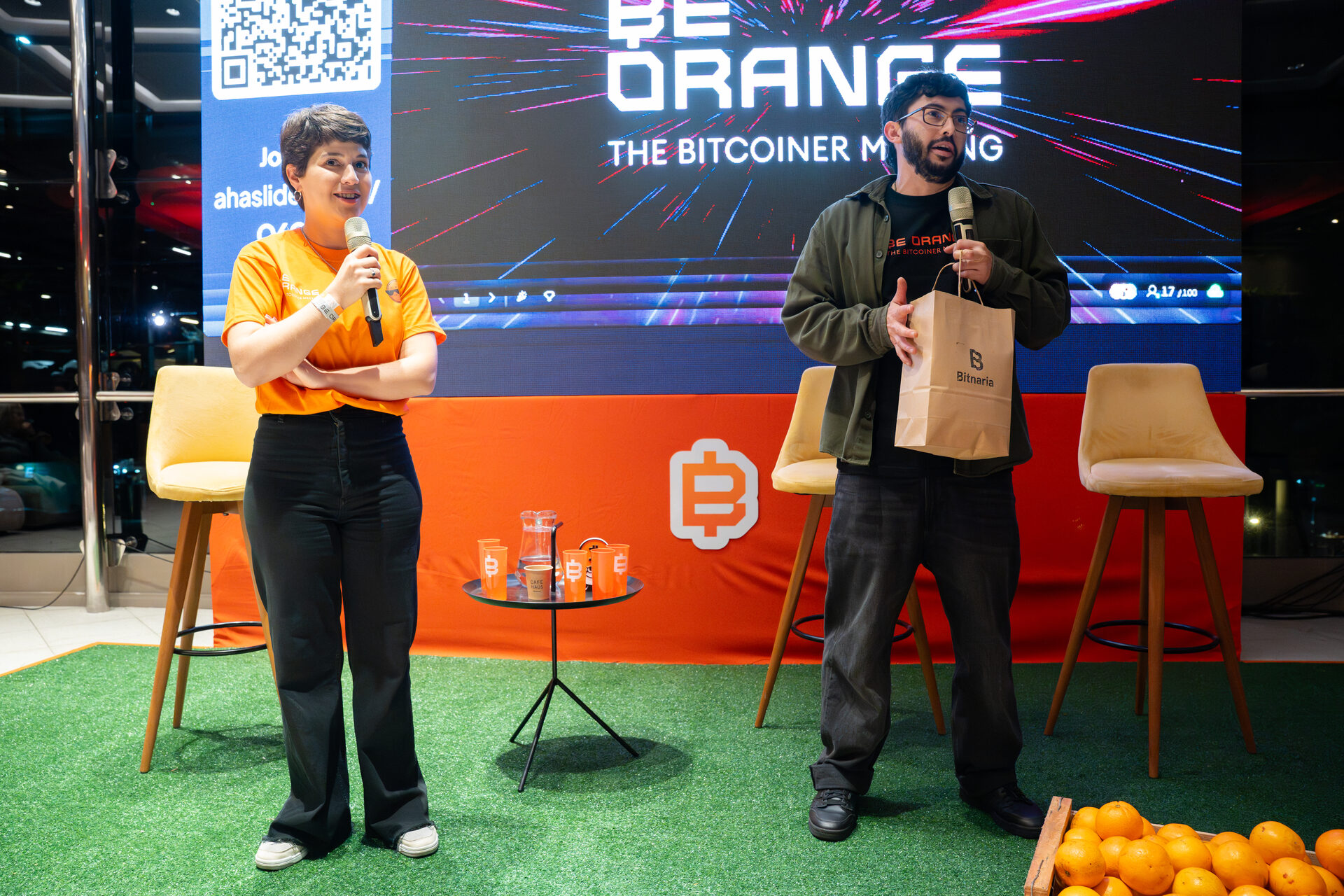 Presentación en el escenario de Be Orange · The Bitcoiner Meeting.